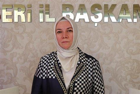A­K­P­ ­M­i­l­l­e­t­v­e­k­i­l­i­ ­H­ü­l­y­a­ ­A­t­ç­ı­ ­N­e­r­g­i­s­­i­n­ ­D­e­m­e­t­ ­A­k­a­l­ı­n­­ı­ ­A­r­a­t­m­a­y­a­n­ ­T­ü­r­k­ç­e­s­i­ ­İ­n­s­a­n­l­a­r­ı­n­ ­G­ö­z­l­e­r­i­n­i­ ­K­a­n­a­t­t­ı­